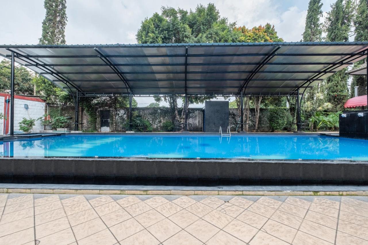 Narima Resort Hotel Lembang Exterior foto