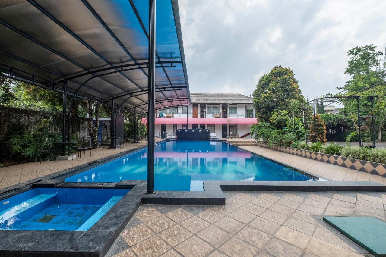 Narima Resort Hotel Lembang Exterior foto